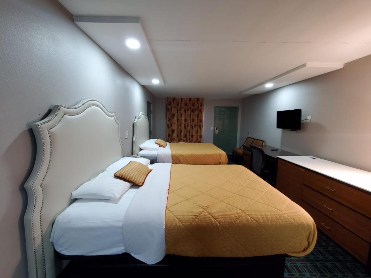 Scottish Inns & Suites Springdale Bagian luar foto