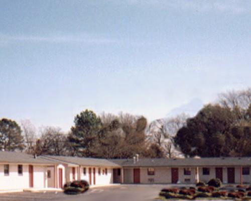 Scottish Inns & Suites Springdale Bagian luar foto